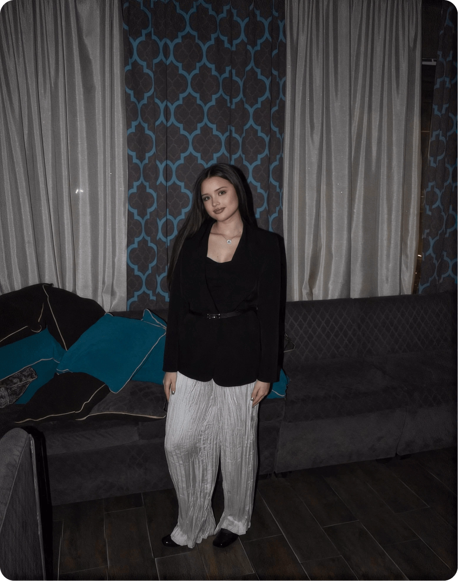 Полина